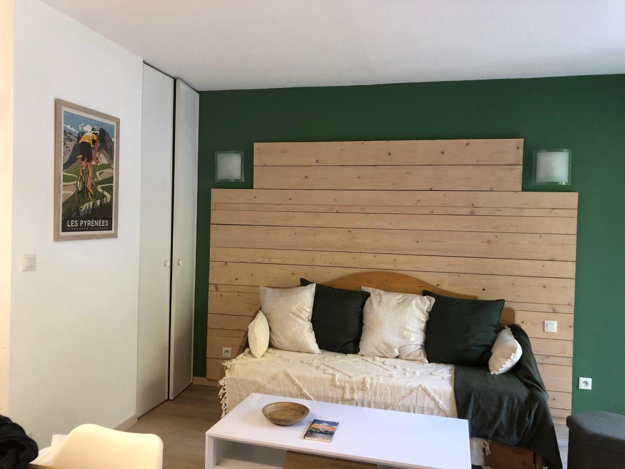 Appart T 3 Bagneres-De-Luchon Vue Montagne - Piscine Mi Juin Exterior photo